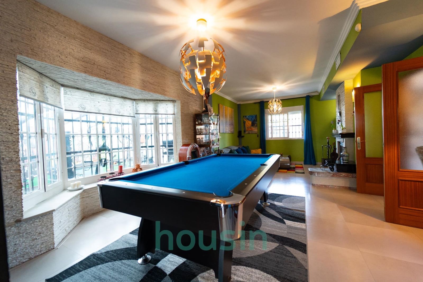 5 soveværelse Villa til salg i Montequinto med swimmingpool garage - € 1.050.000 (Ref: 9414106)