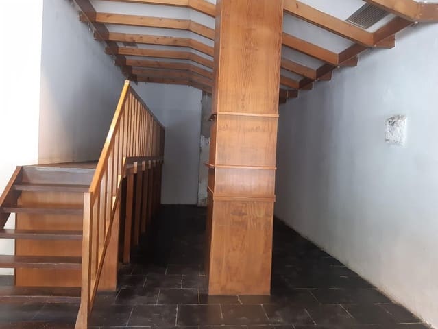 Kommersiell til salgs i Sevilla by - € 285 000 (Ref: 9431080)