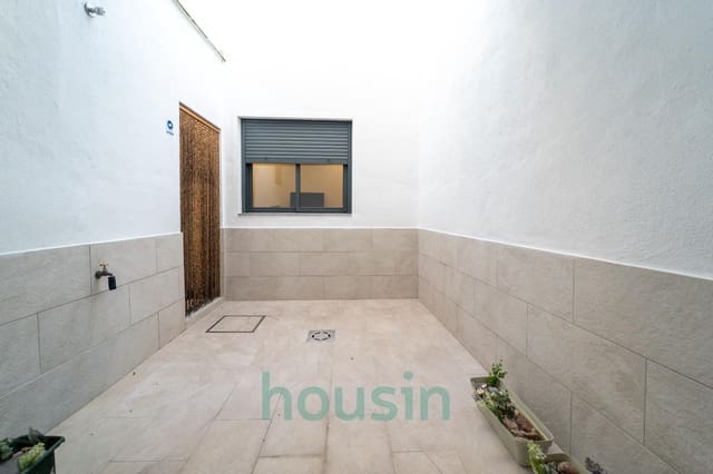 Adosado de 3 habitaciones en Sevilla ciudad en venta con garaje - 380.000 € (Ref: 9518921)