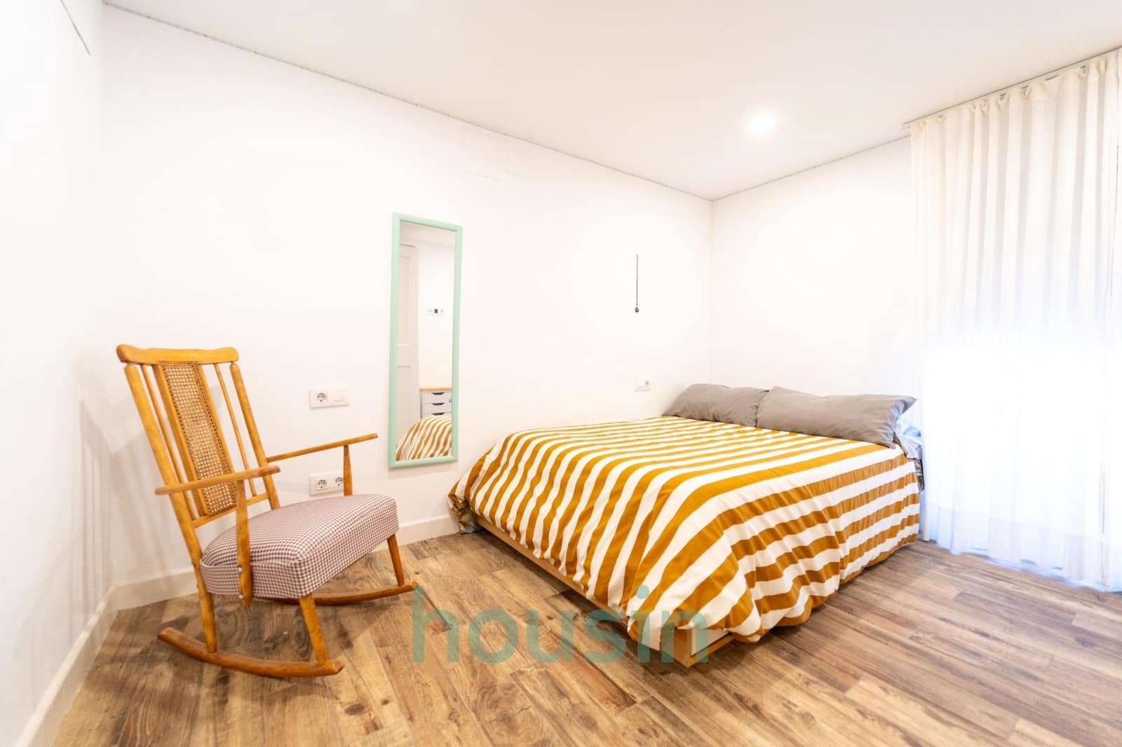 3 soveværelse Rækkehus til salg i Sevilla by med garage - € 380.000 (Ref: 9518921)