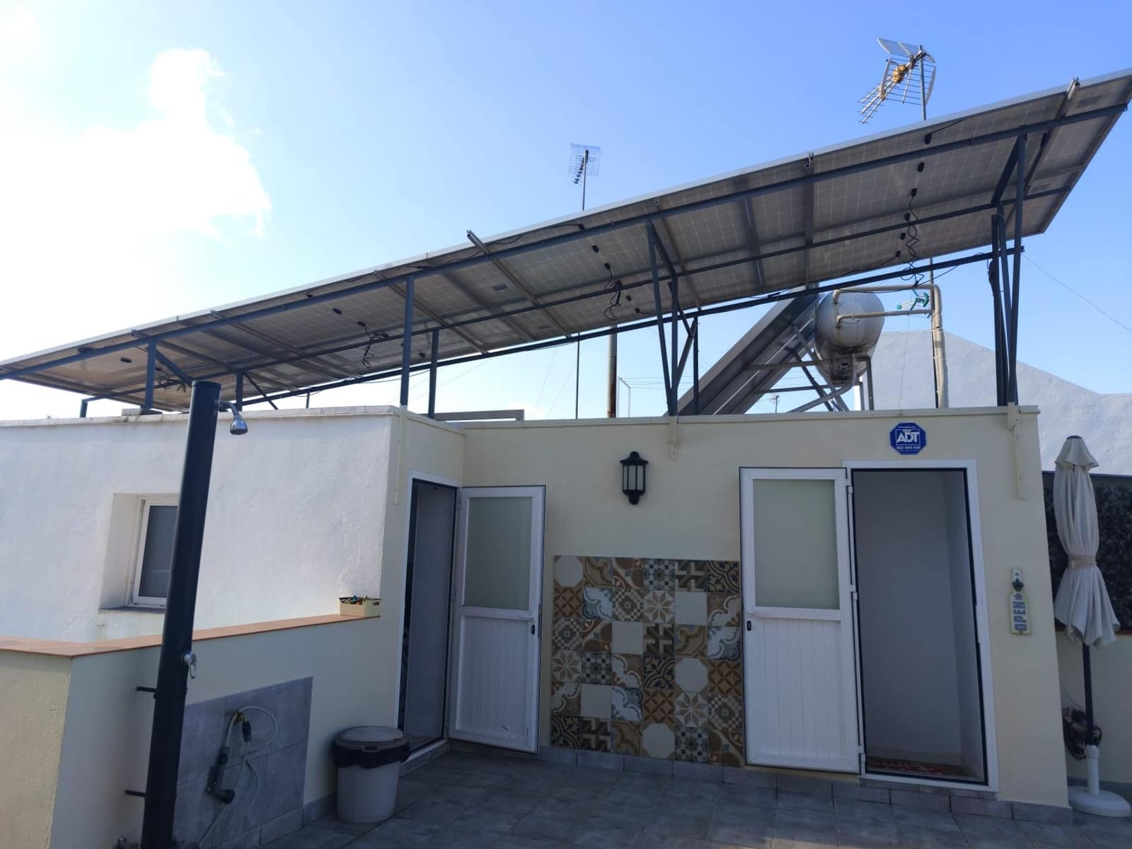 3 soveværelse Rækkehus til salg i Sevilla by med garage - € 380.000 (Ref: 9518921)