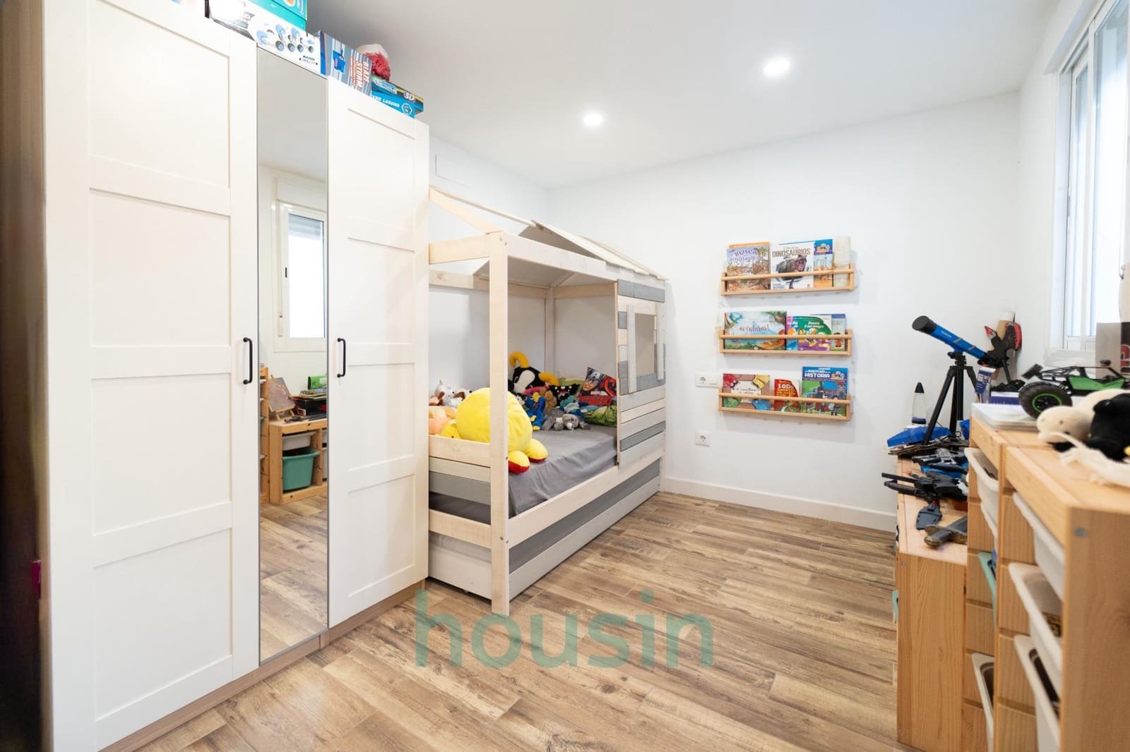 3 soveværelse Rækkehus til salg i Sevilla by med garage - € 380.000 (Ref: 9518921)