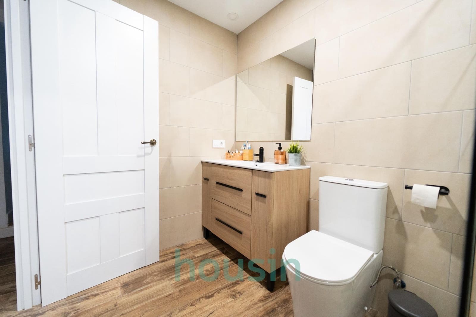 3 soveværelse Rækkehus til salg i Sevilla by med garage - € 380.000 (Ref: 9518921)