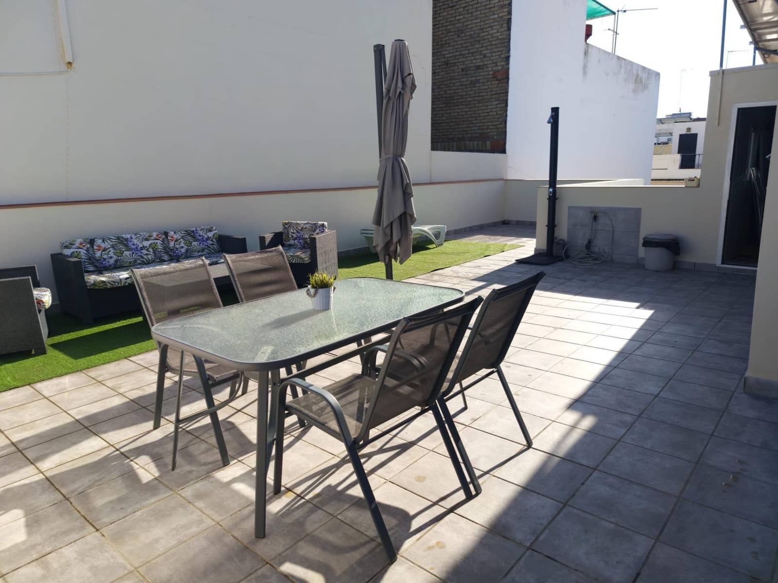 3 soveværelse Rækkehus til salg i Sevilla by med garage - € 380.000 (Ref: 9518921)