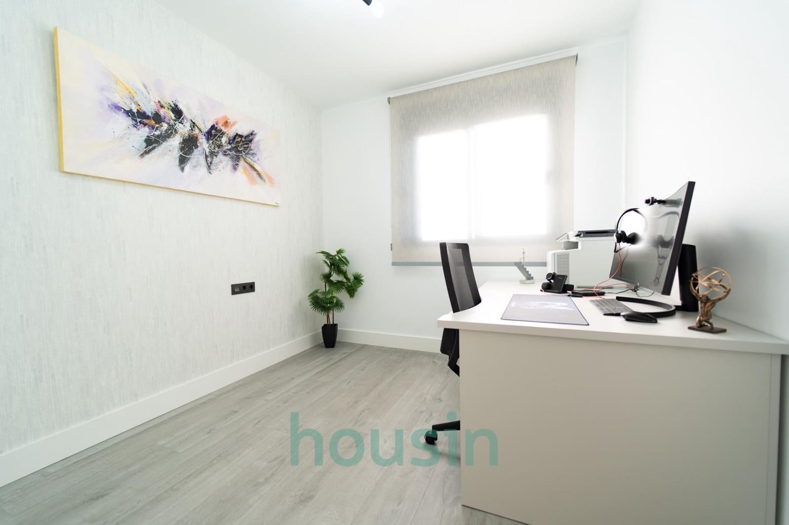 3 bedroom Flat for sale in Seville city with pool garage - € 648,000 (Ref: 9535943)