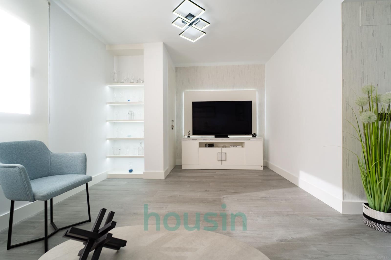 3 bedroom Flat for sale in Seville city with pool garage - € 648,000 (Ref: 9535943)