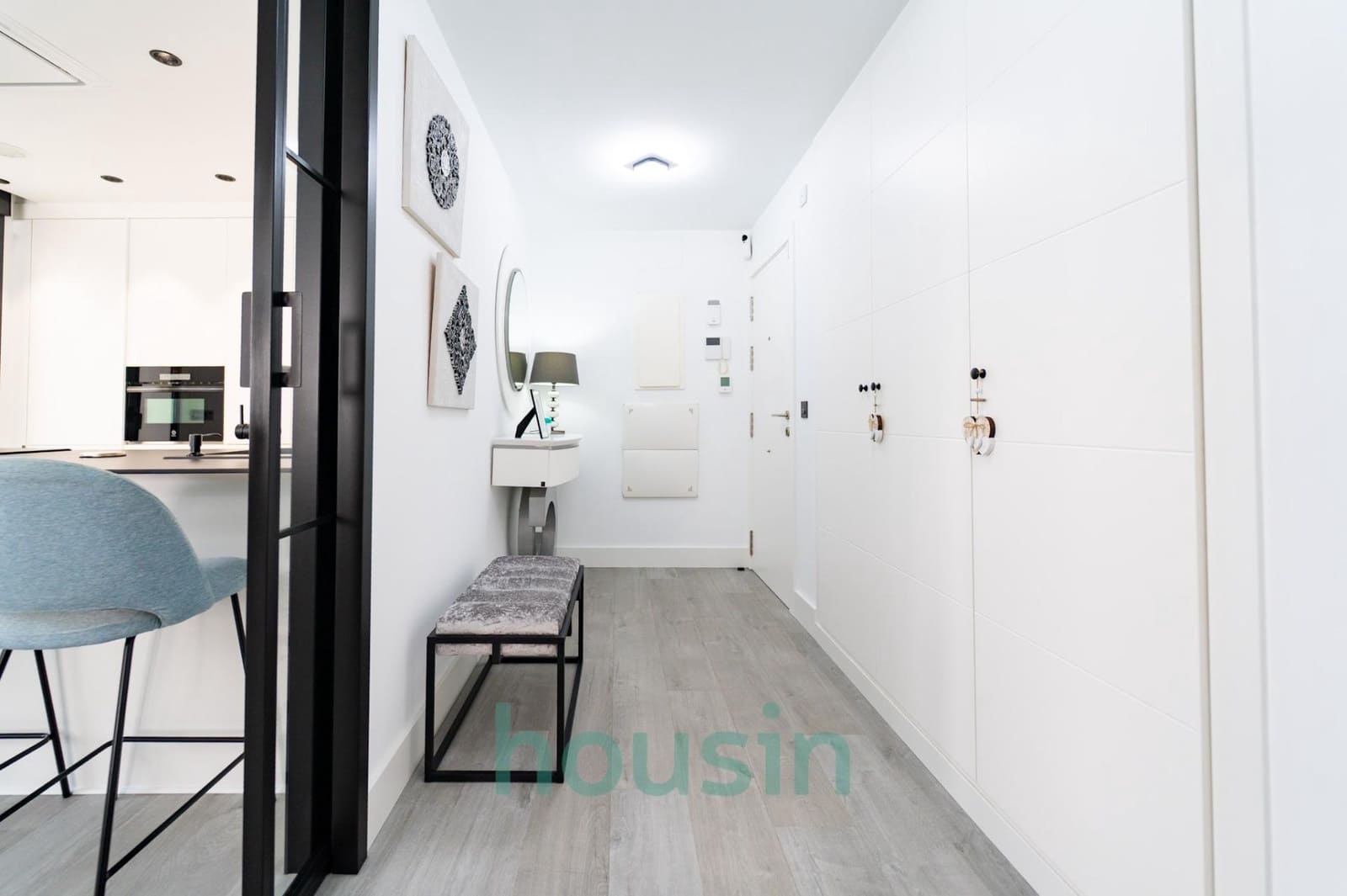 3 bedroom Flat for sale in Seville city with pool garage - € 648,000 (Ref: 9535943)