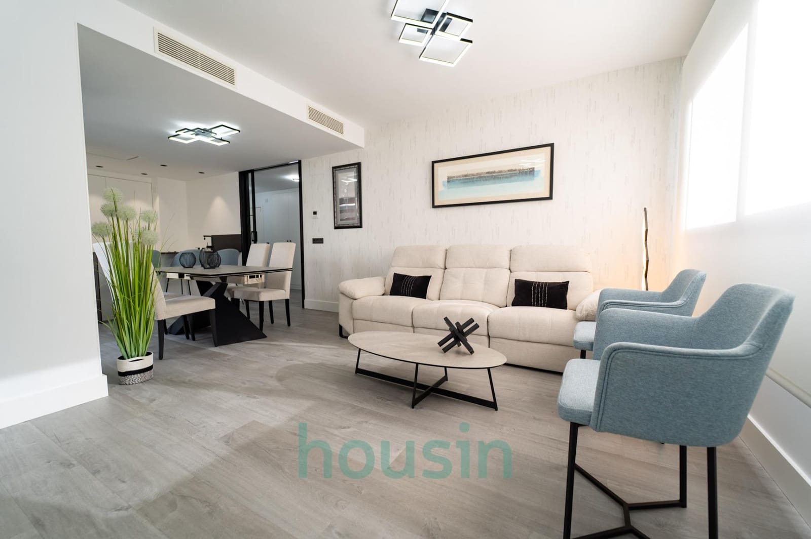 3 bedroom Flat for sale in Seville city with pool garage - € 648,000 (Ref: 9535943)