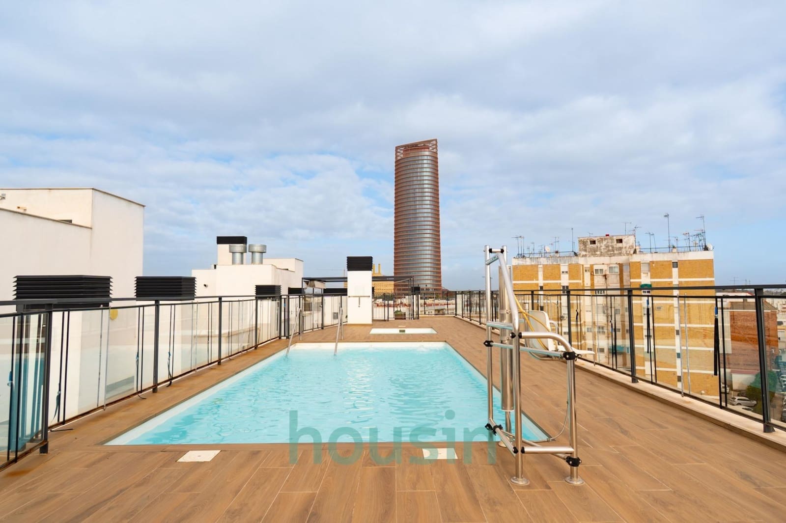 3 bedroom Flat for sale in Seville city with pool garage - € 648,000 (Ref: 9535943)