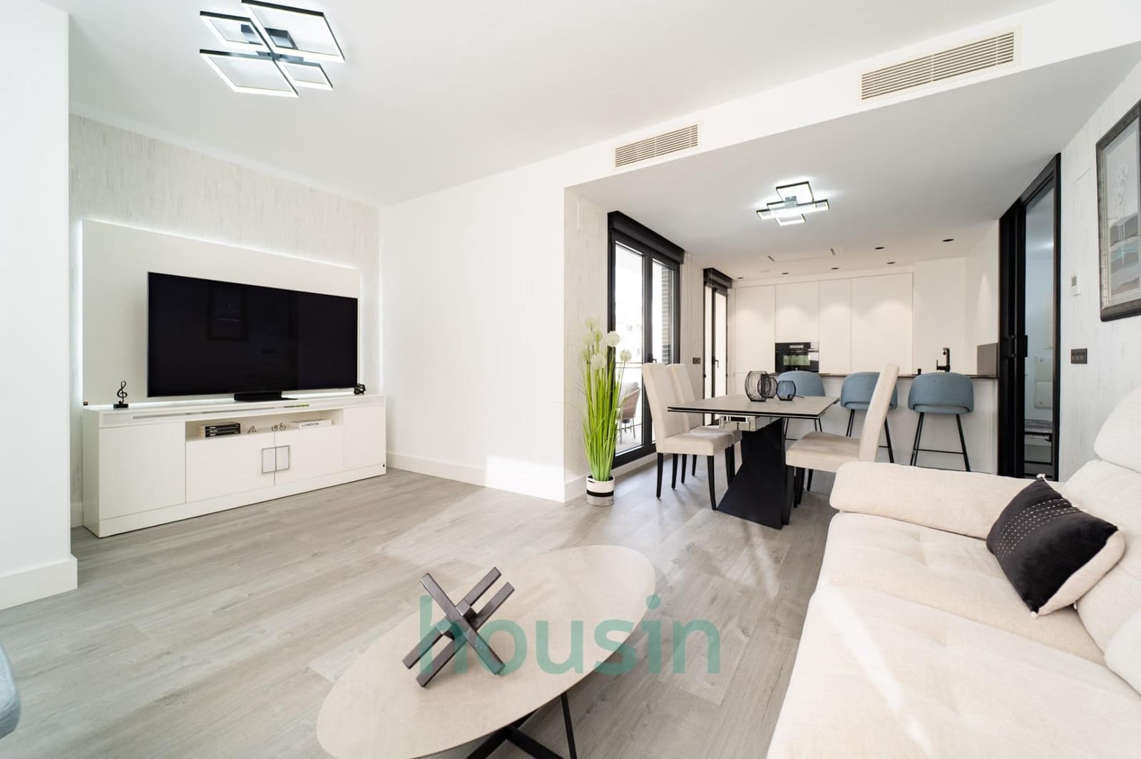 3 makuuhuone Asunto myytävänä paikassa Sevilla kaupunki mukana uima-altaan 
autotalli - 648 000 € (Ref: 9535943)