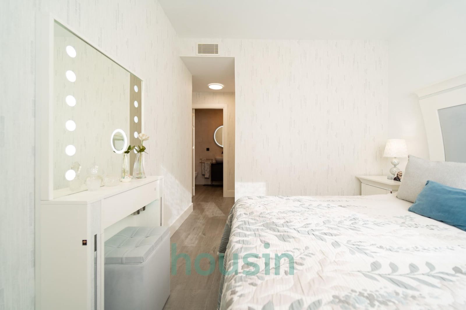 3 makuuhuone Asunto myytävänä paikassa Sevilla kaupunki mukana uima-altaan 
autotalli - 648 000 € (Ref: 9535943)