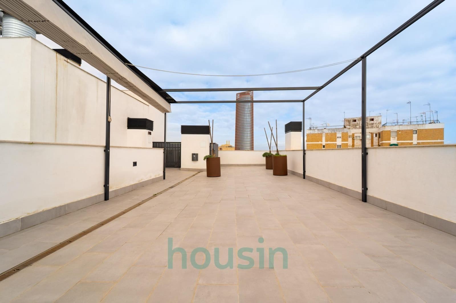 3 makuuhuone Asunto myytävänä paikassa Sevilla kaupunki mukana uima-altaan 
autotalli - 648 000 € (Ref: 9535943)