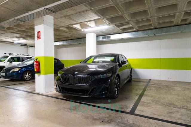 3 slaapkamer Flat te koop in Sevilla stad met zwembad garage - € 648.000 (Ref: 9535943)