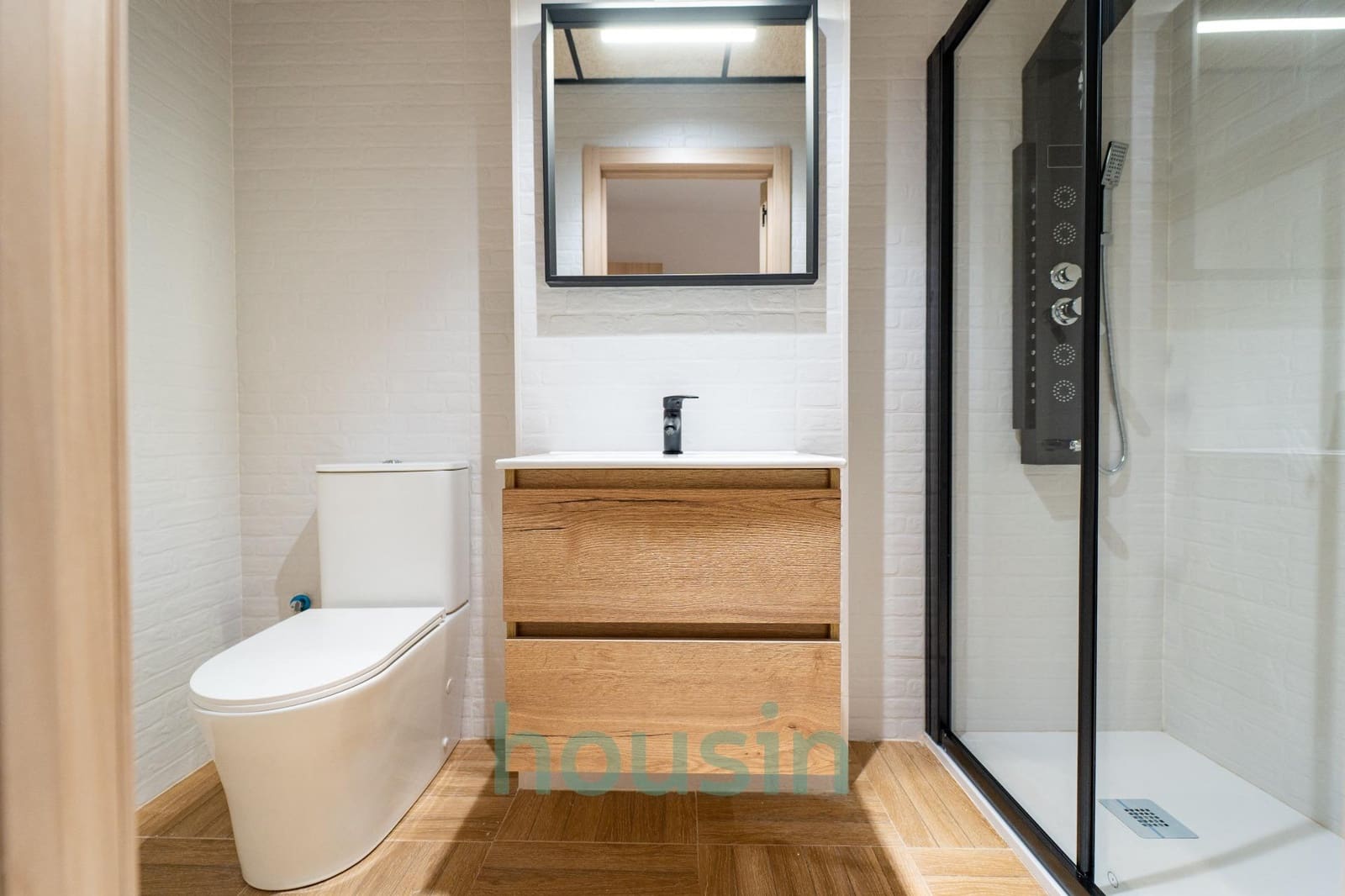 Piso de 3 habitaciones en Sevilla ciudad en venta - 229.000 € (Ref: 9551507)