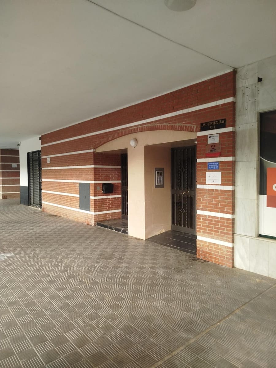 3 bedroom Flat for sale in Seville city - € 229,000 (Ref: 9551507)