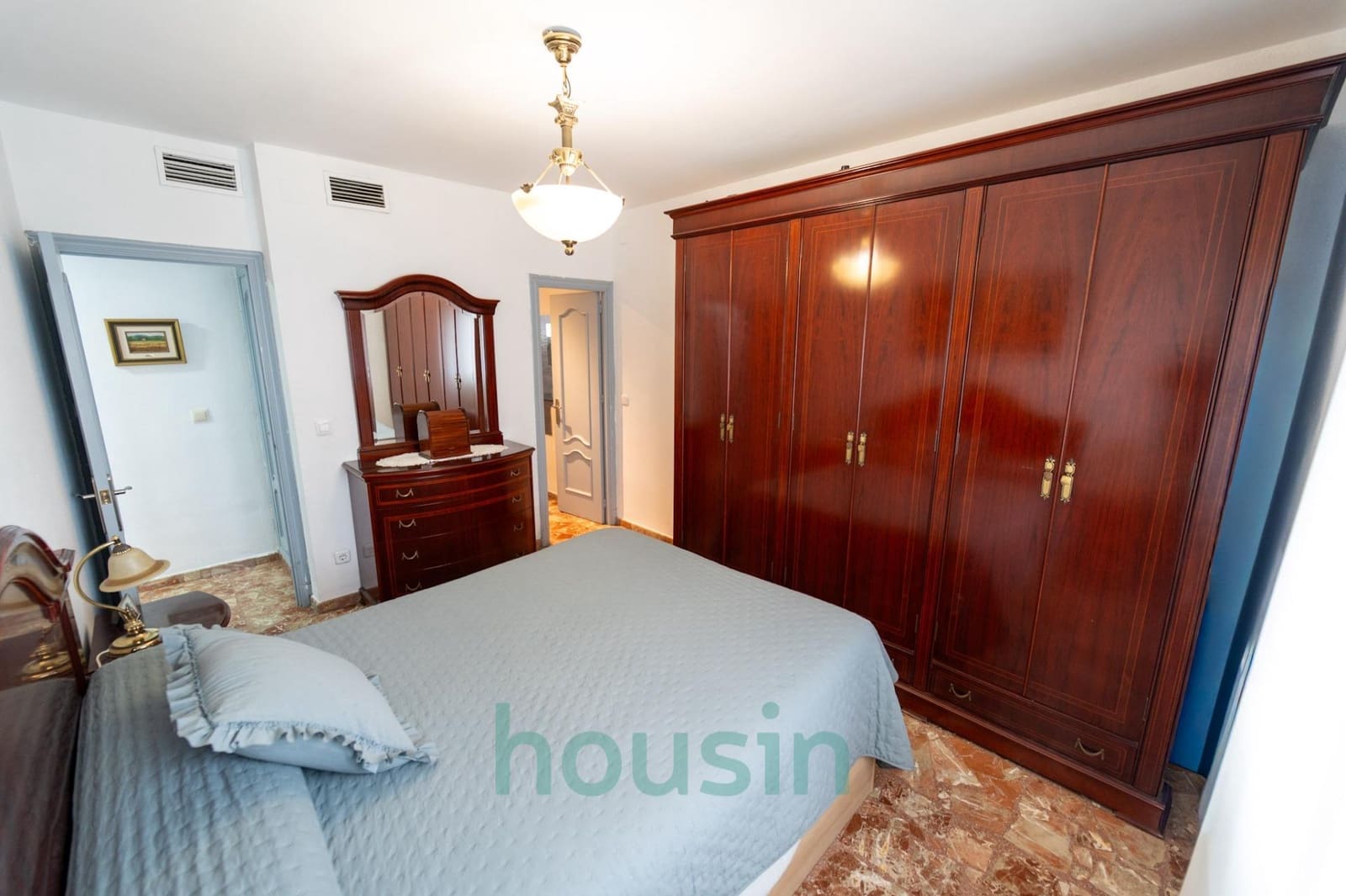 4 sovrum Lägenhet till salu i Sevilla stad med garage - 340 000 € (Ref: 9611548)