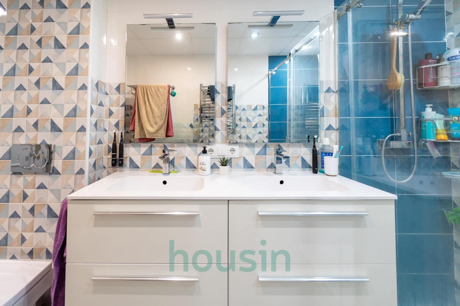 4 sovrum Lägenhet till salu i Sevilla stad med garage - 340 000 € (Ref: 9611548)