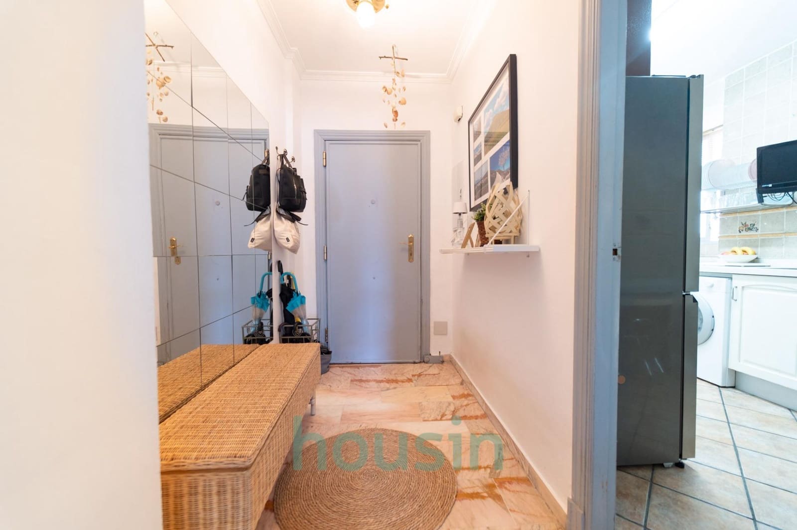 4 sovrum Lägenhet till salu i Sevilla stad med garage - 340 000 € (Ref: 9611548)