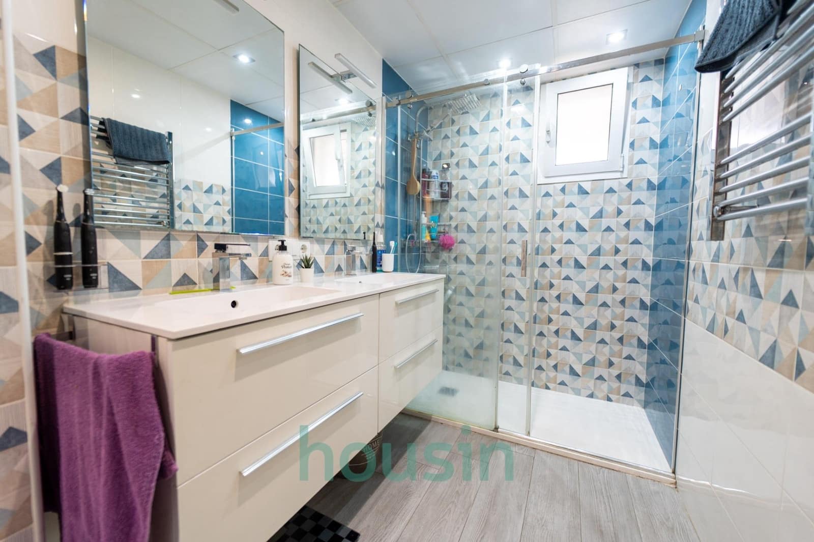 4 sovrum Lägenhet till salu i Sevilla stad med garage - 340 000 € (Ref: 9611548)