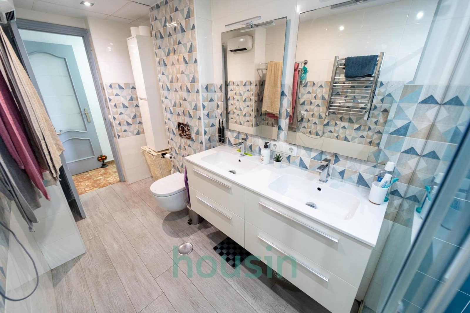 4 sovrum Lägenhet till salu i Sevilla stad med garage - 340 000 € (Ref: 9611548)