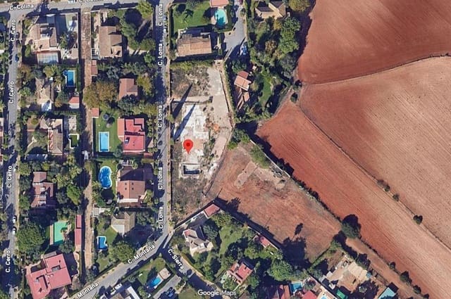 Tomt till salu i Montequinto, Dos Hermanas - 420 000 € (Ref: 9629990)