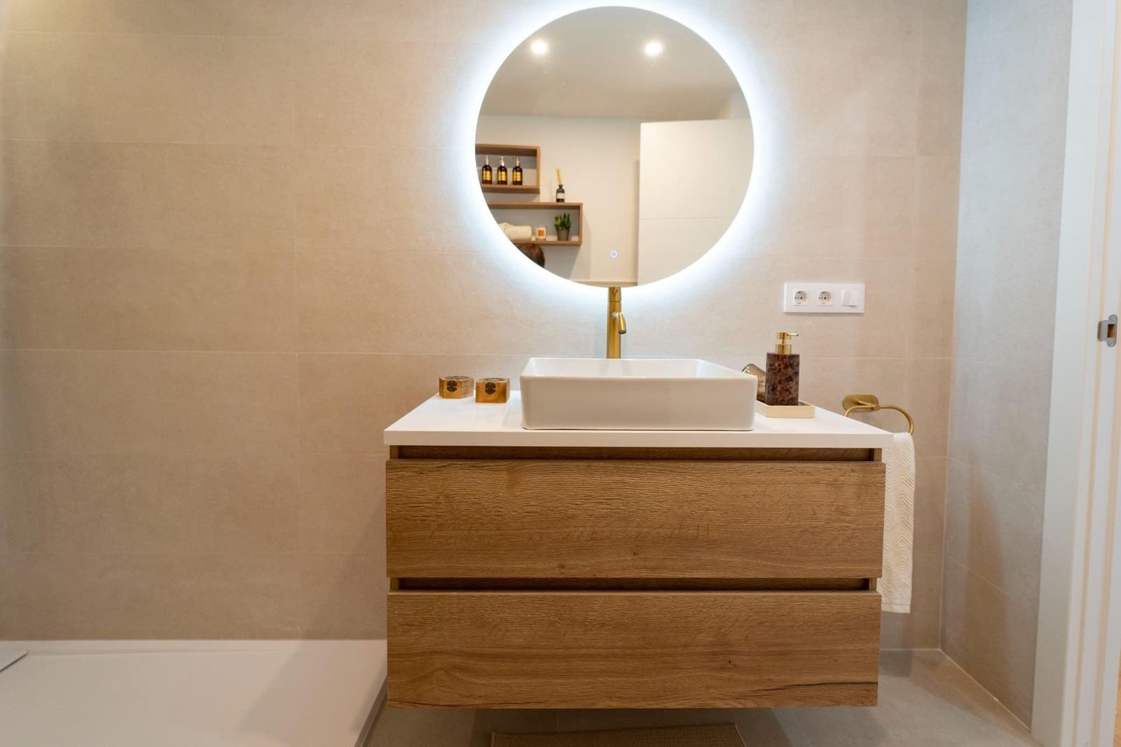 3 sovrum Lägenhet till salu i Tomares - 245 000 € (Ref: 9761989)