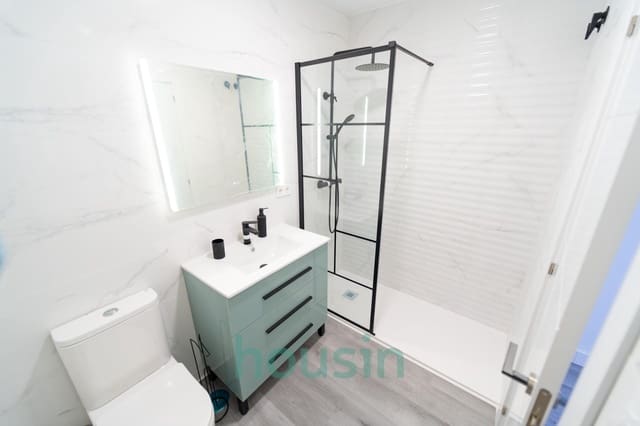 Piso de 4 habitaciones en Sevilla ciudad en venta - 239.000 € (Ref: 9761992)