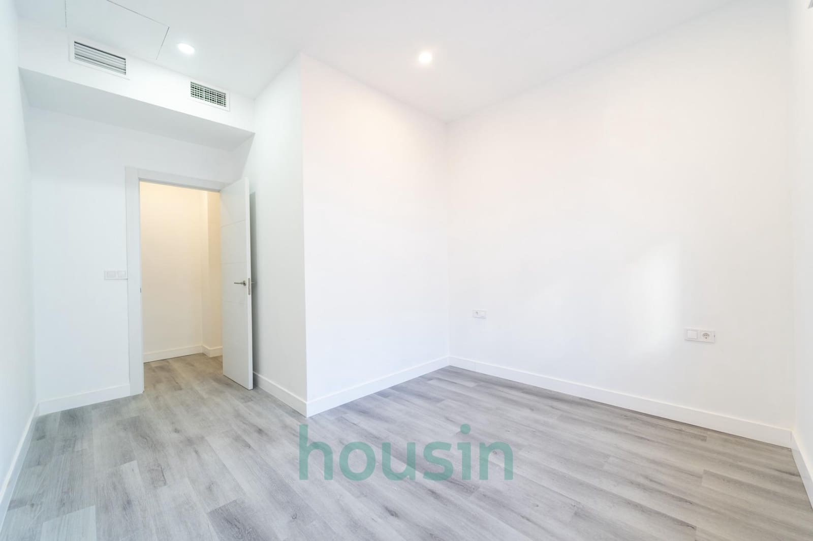 4 soverom Leilighet til salgs i Sevilla by - € 239 000 (Ref: 9761992)