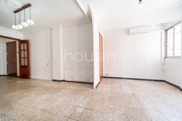 Piso de 3 habitaciones en Sevilla ciudad en venta - 240.000 € (Ref: 9806481)