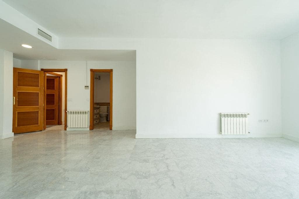 Piso de 2 habitaciones en Sevilla ciudad en venta - 660.000 € (Ref: 9811584)
