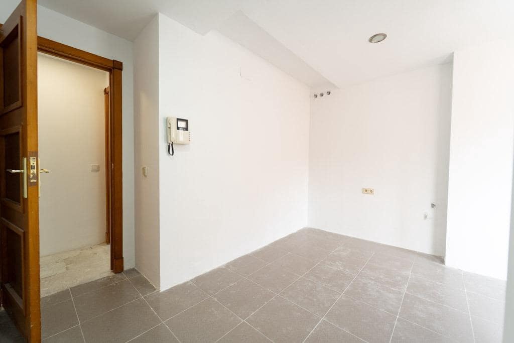Piso de 2 habitaciones en Sevilla ciudad en venta - 660.000 € (Ref: 9811584)