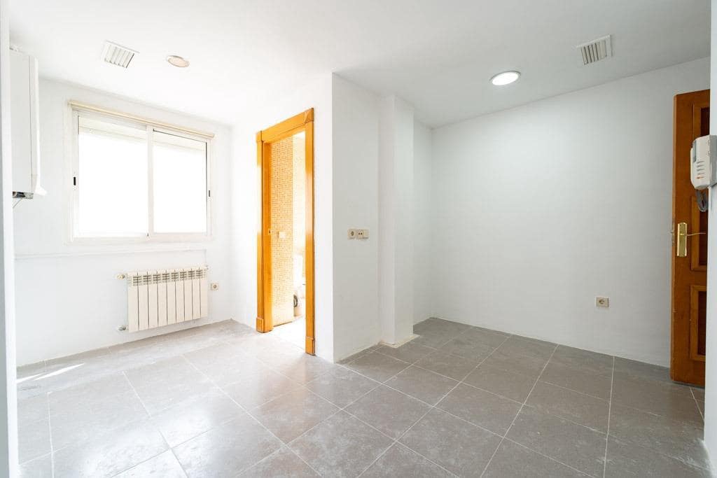 Piso de 2 habitaciones en Sevilla ciudad en venta - 660.000 € (Ref: 9811584)