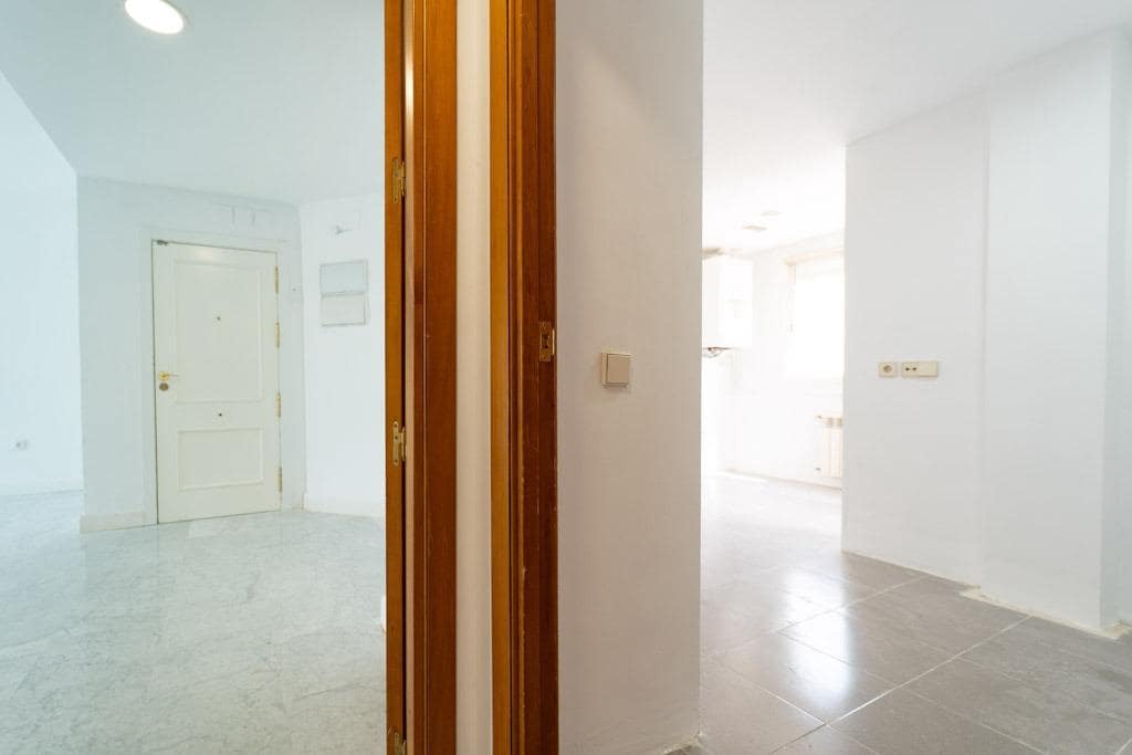 Piso de 2 habitaciones en Sevilla ciudad en venta - 660.000 € (Ref: 9811584)