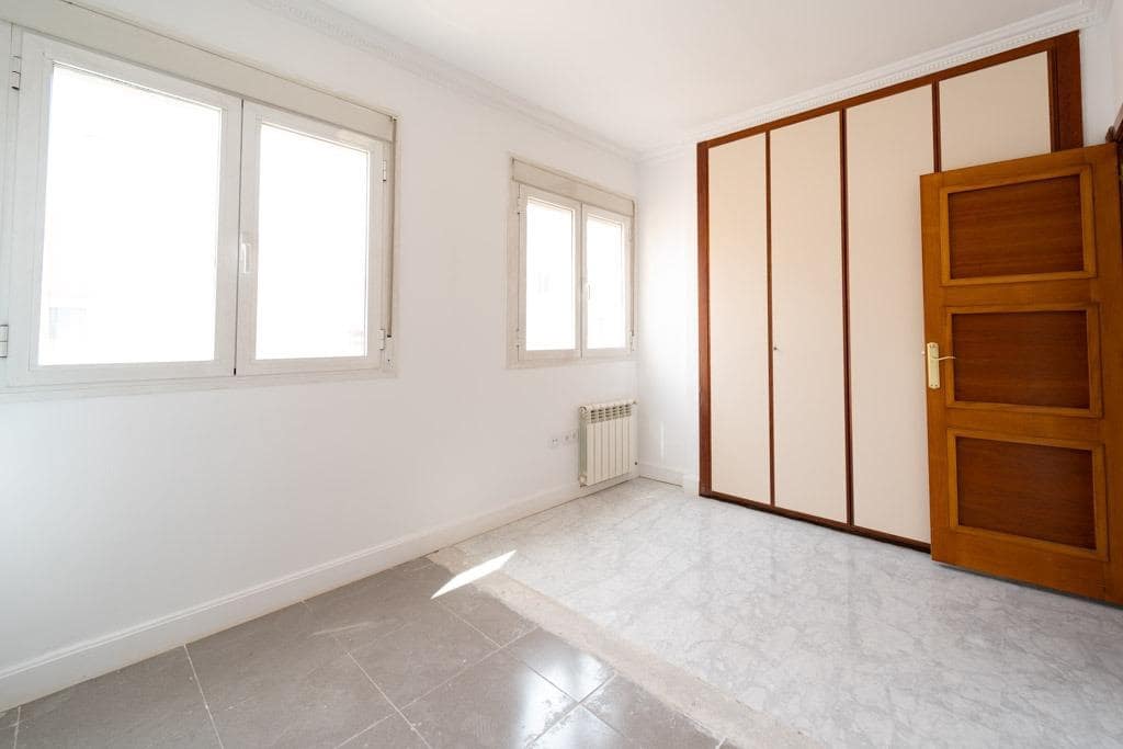 Piso de 2 habitaciones en Sevilla ciudad en venta - 660.000 € (Ref: 9811584)