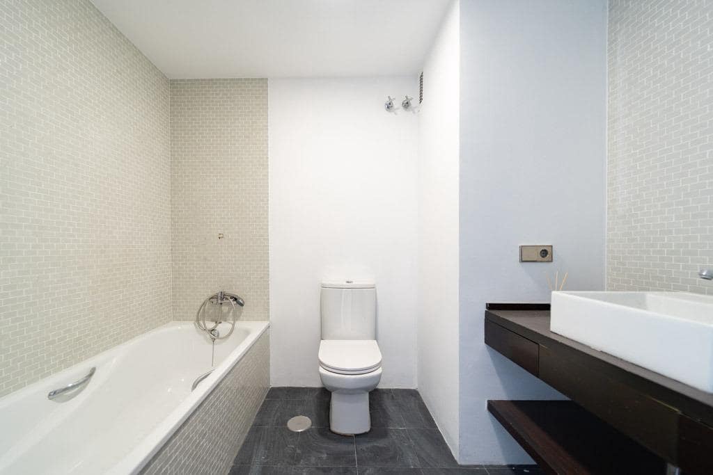 Piso de 2 habitaciones en Sevilla ciudad en venta - 660.000 € (Ref: 9811584)