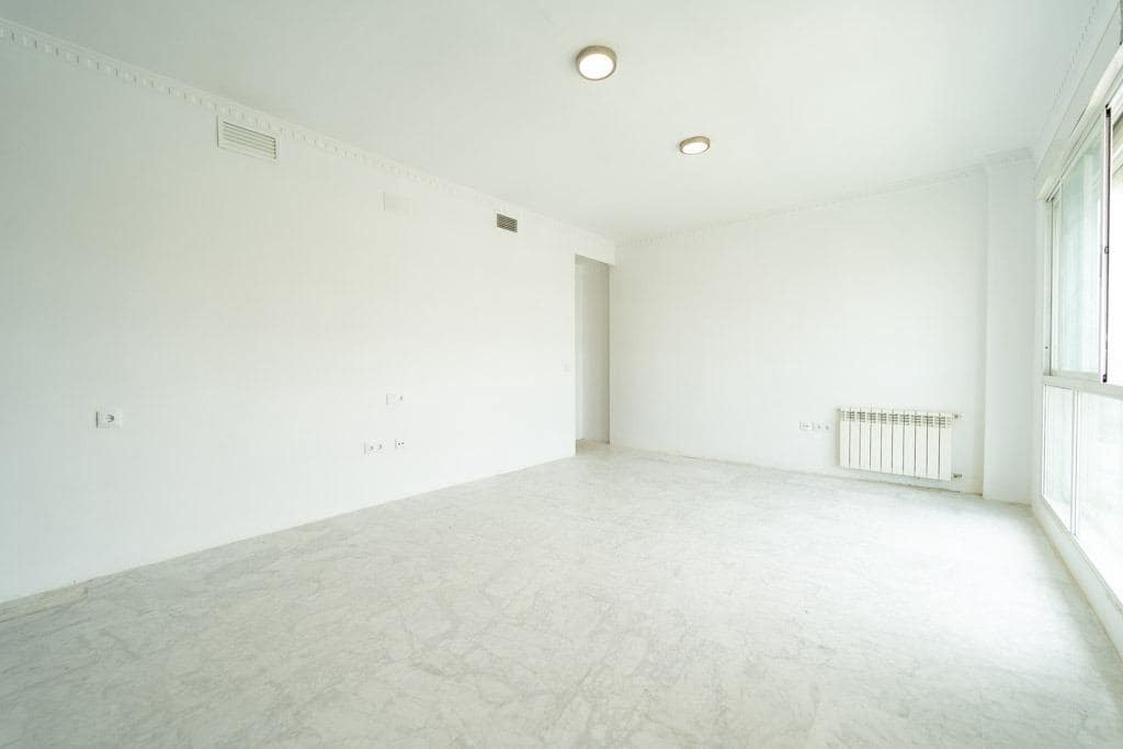 Piso de 2 habitaciones en Sevilla ciudad en venta - 660.000 € (Ref: 9811584)