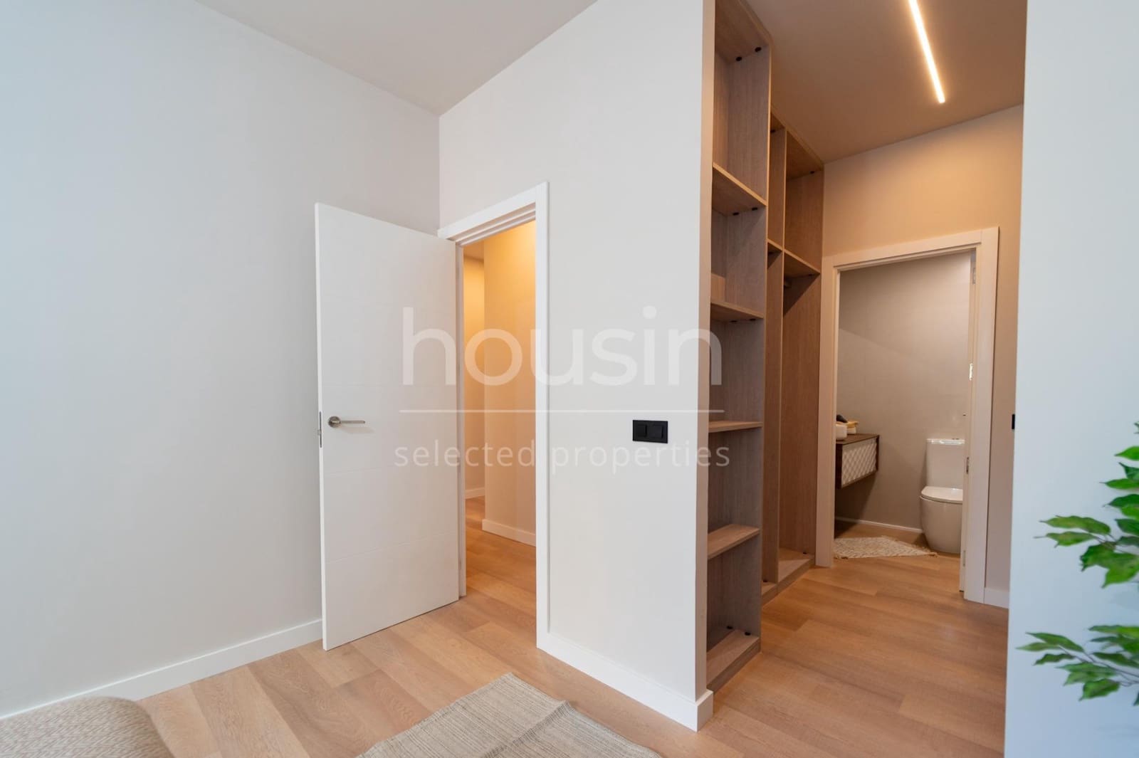 3 bedroom Flat for sale in Seville city with pool - € 336,000 (Ref: 9815855)