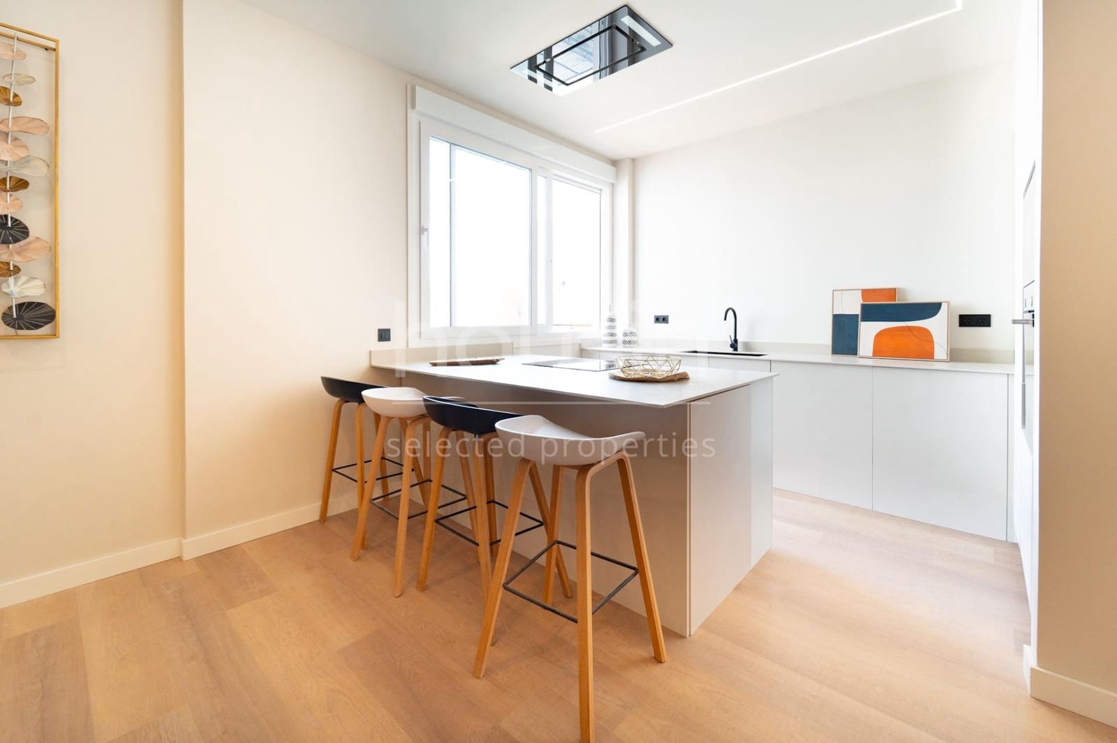 3 bedroom Flat for sale in Seville city with pool - € 336,000 (Ref: 9815855)