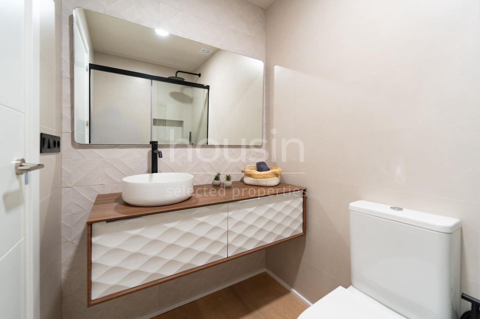 3 bedroom Flat for sale in Seville city with pool - € 336,000 (Ref: 9815855)