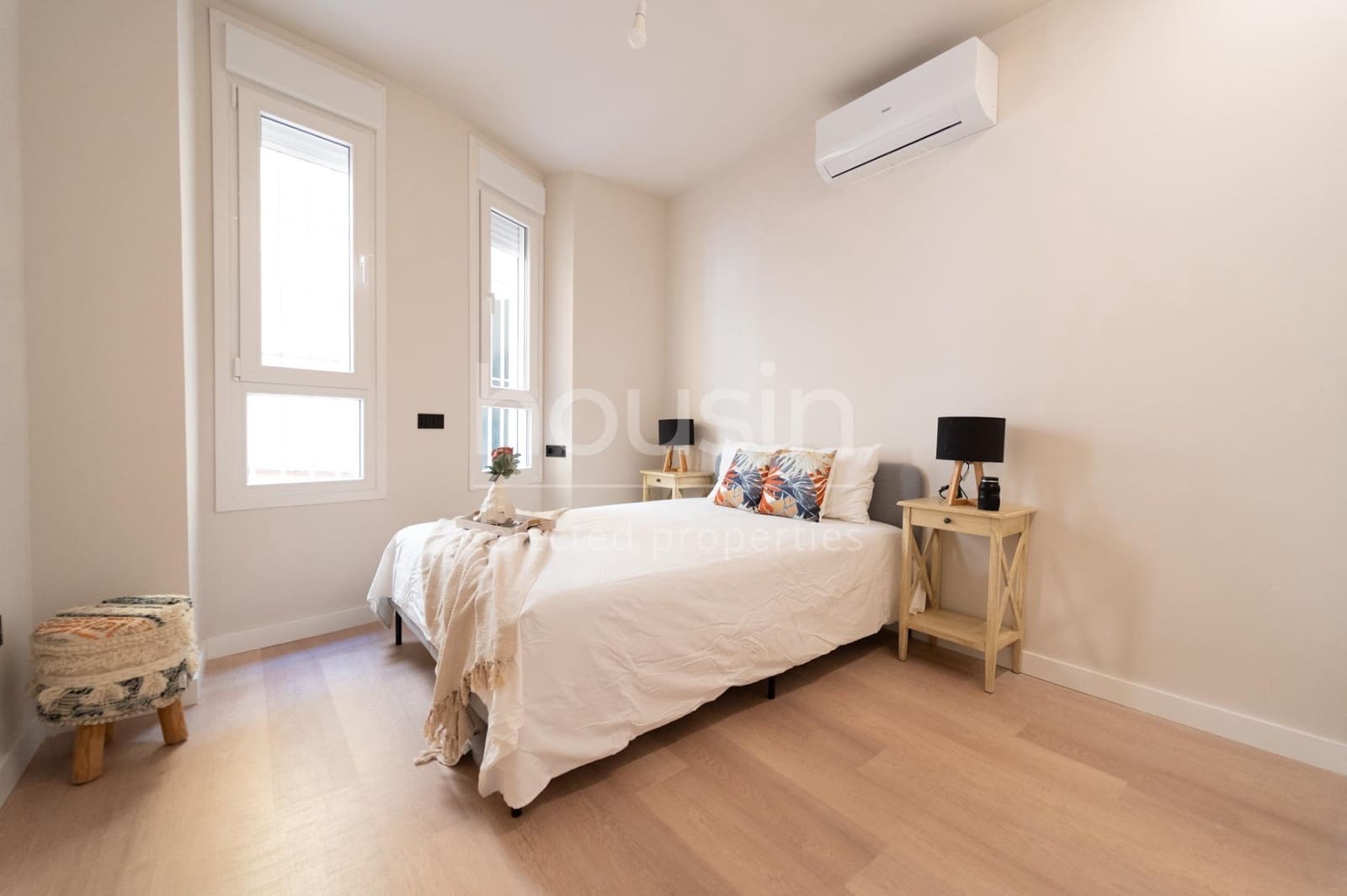 3 bedroom Flat for sale in Seville city with pool - € 336,000 (Ref: 9815855)