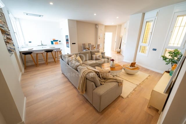 3 bedroom Flat for sale in Colores, Entreparques, Seville city with pool - € 336,000 (Ref: 9815855)