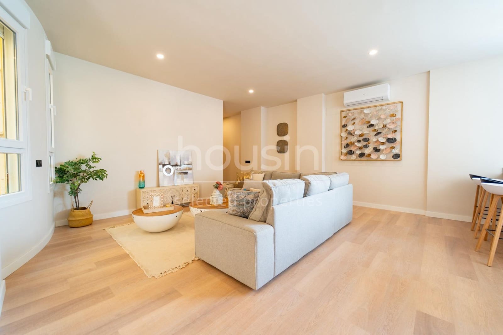 3 bedroom Flat for sale in Seville city with pool - € 336,000 (Ref: 9815855)