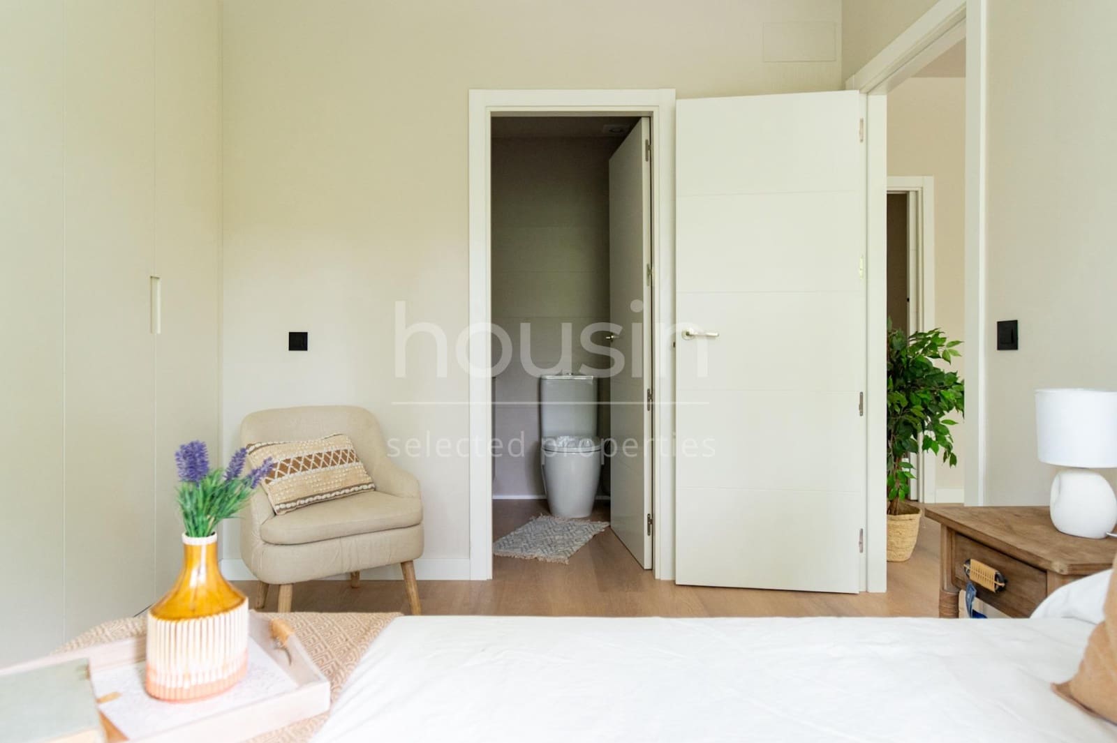 1 bedroom Flat for sale in Seville city with pool - € 195,000 (Ref: 9815856)