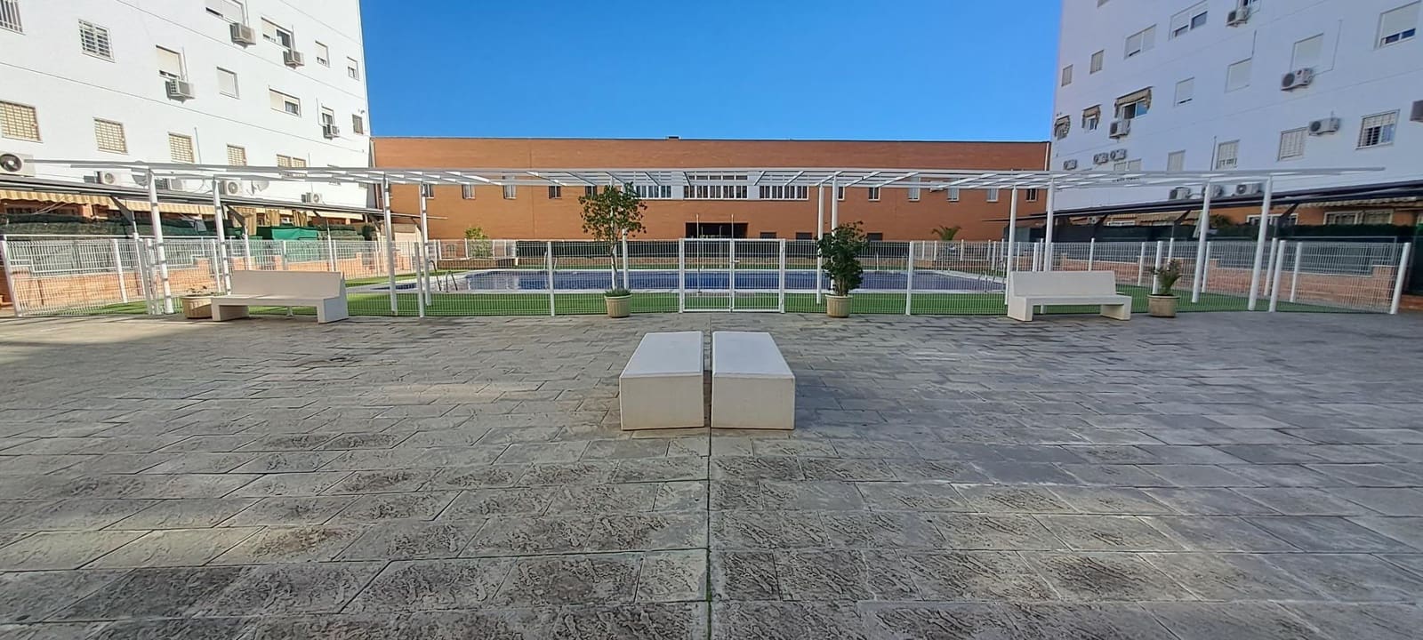 1 bedroom Flat for sale in Seville city with pool - € 195,000 (Ref: 9815856)