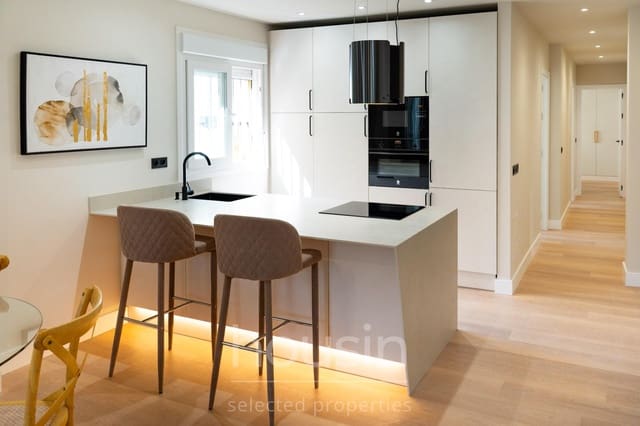 4 camera da letto Appartamento in vendita in Siviglia città - 420.000 € (Rif: 9846244)