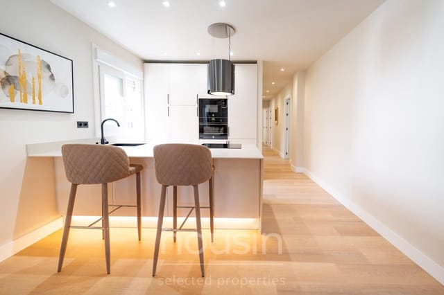 4 camera da letto Appartamento in vendita in Siviglia città - 420.000 € (Rif: 9846244)
