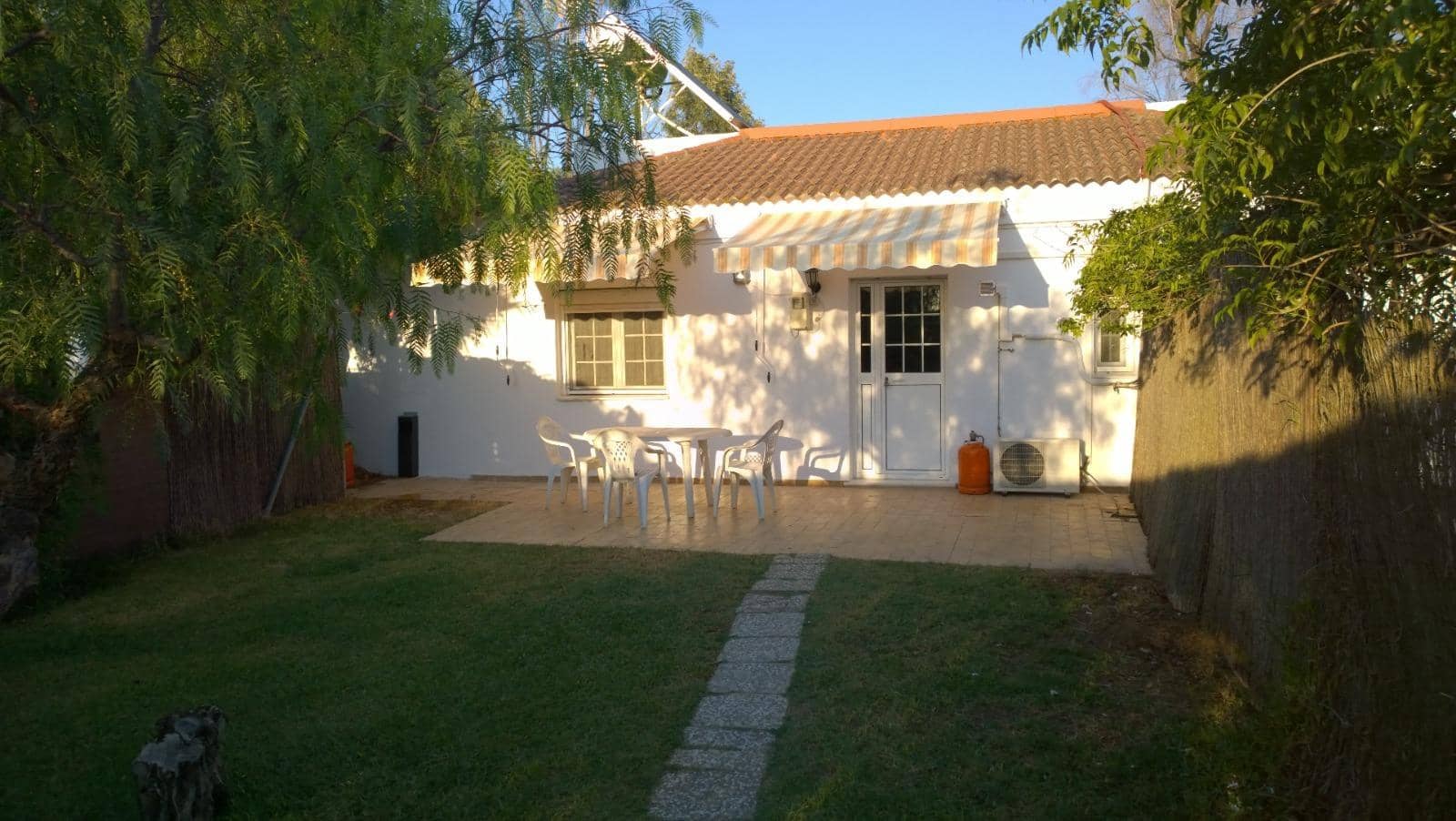 5 bedroom Apartment for sale in Carmona with pool garage - € 248,000 (Ref: 9851766)