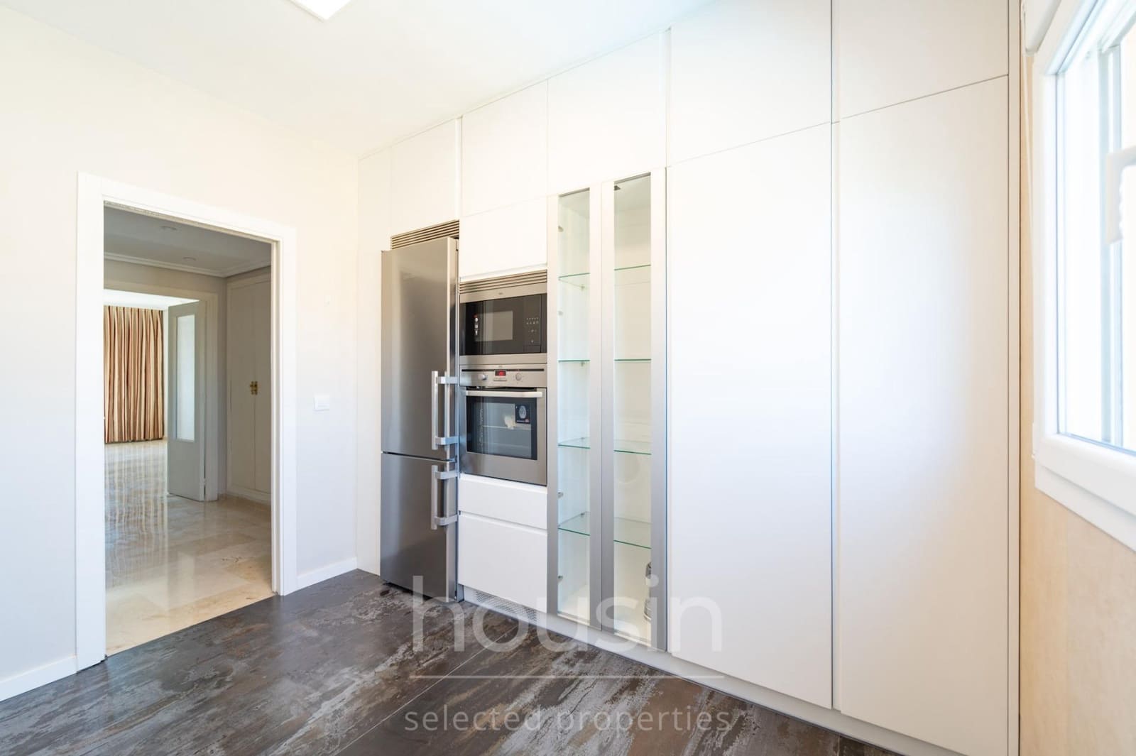 3 sovrum Lägenhet till salu i Sevilla stad med garage - 450 000 € (Ref: 9860108)