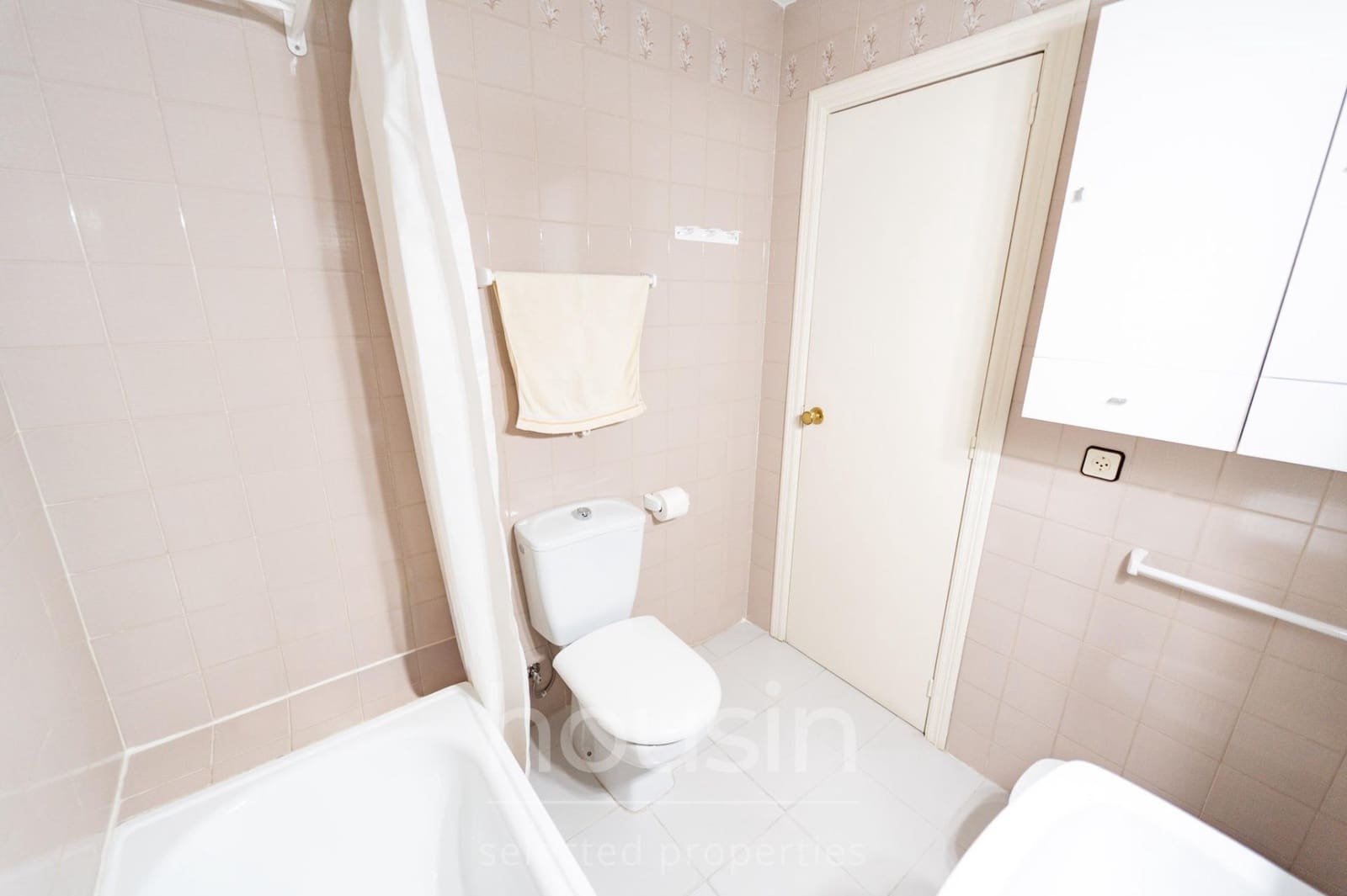 3 sovrum Lägenhet till salu i Sevilla stad med garage - 450 000 € (Ref: 9860108)