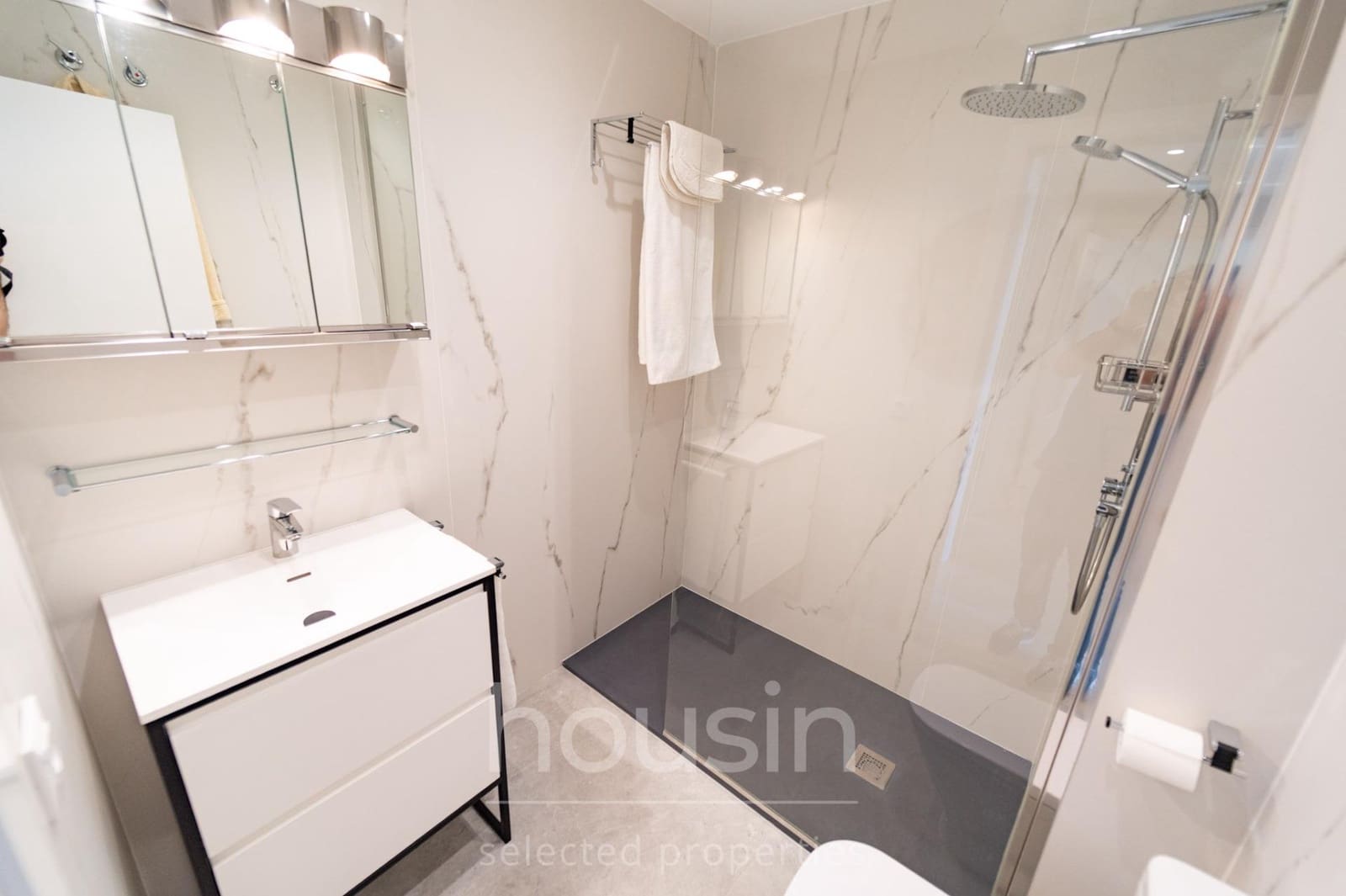 3 sovrum Lägenhet till salu i Sevilla stad med garage - 450 000 € (Ref: 9860108)